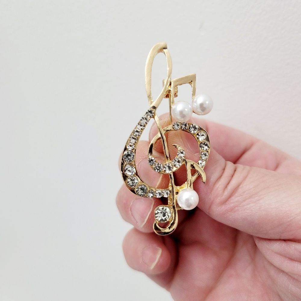 Brand New Gold Rhinestone Music Sign Pin Brooch - Picture 3 of 5